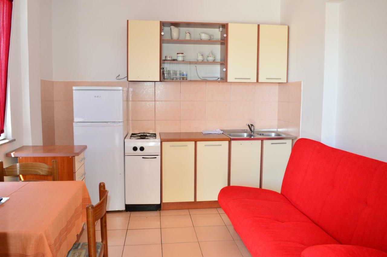 Apartmani Macak II Novalja Buitenkant foto