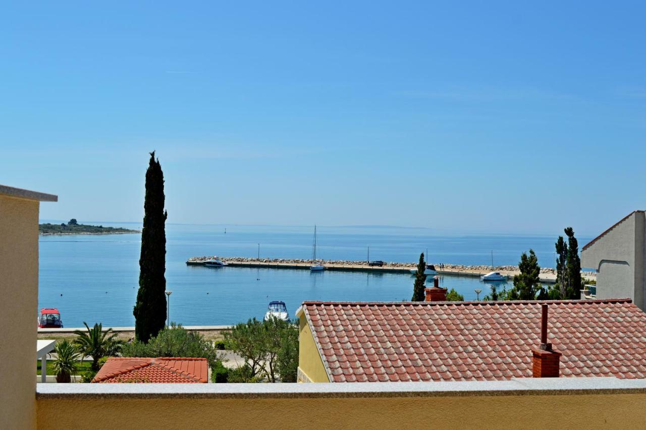Apartmani Macak II Novalja Buitenkant foto