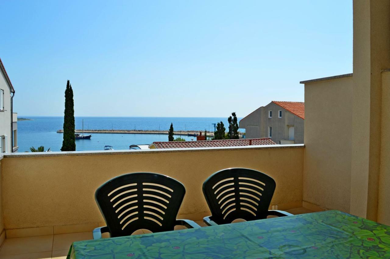 Apartmani Macak II Novalja Buitenkant foto