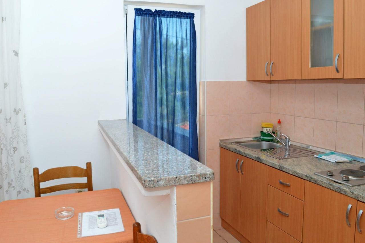 Apartmani Macak II Novalja Buitenkant foto